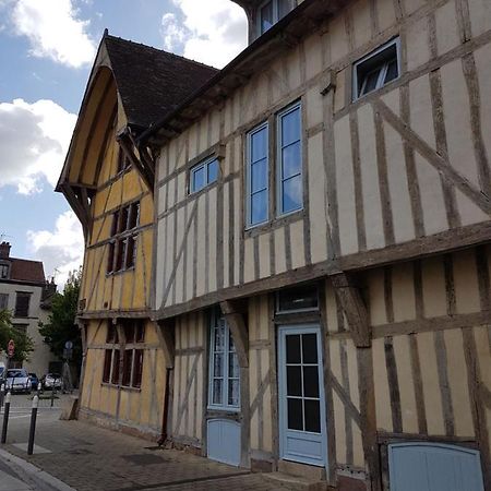 Maison Du Dauphin 1534 Troyes Exteriér fotografie